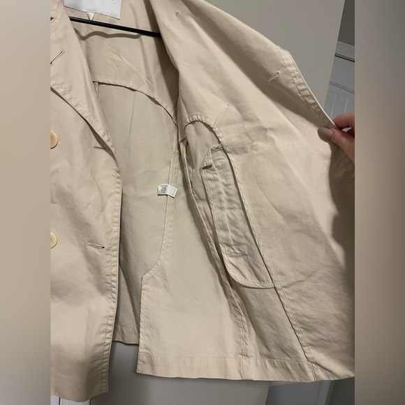Banana Republic Short Trench Button Up Jacket - Picture 6 of 8